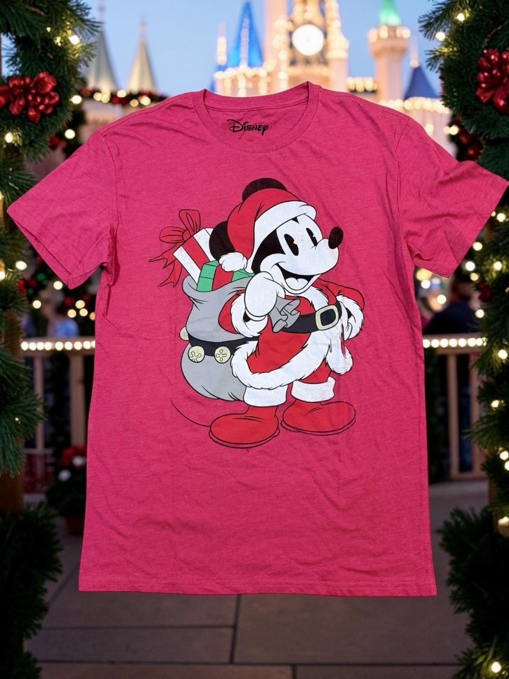 Disney Mickey Mouse Santa Christmas Berry Pink Red Graphic Tee Unisex Medium